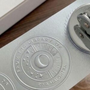 Non Customised – Plain Scallop Edge Emboss Cards